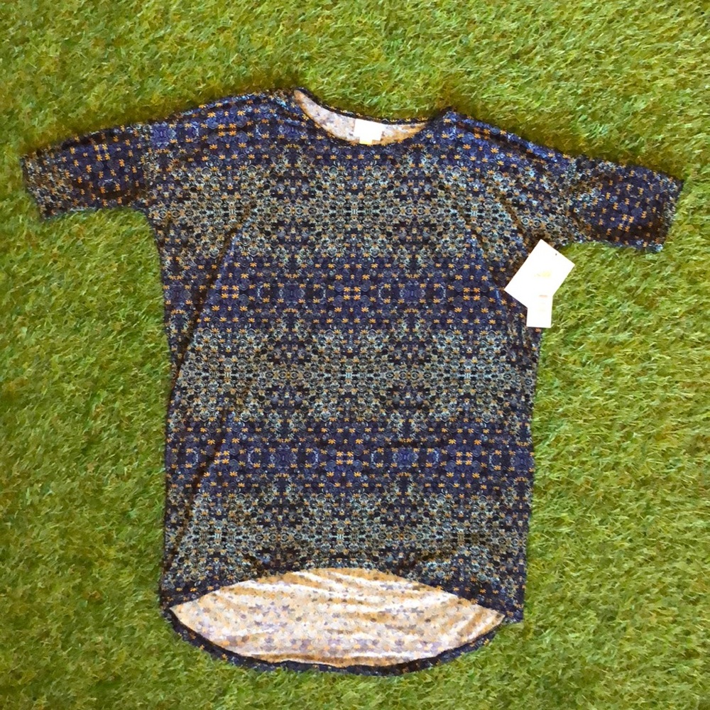 NWT!! LuLaRoe Blue Irma Top in XXS
